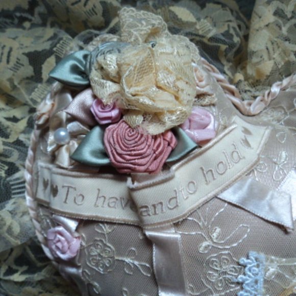 wedding ring bearers pillow - Picture 2 of 6